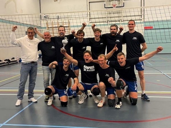 VVH levert 2 kampioenen