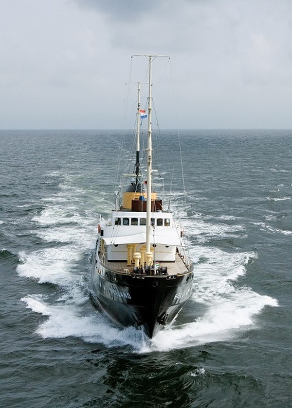 Zeesleepboot Holland blijft varen!